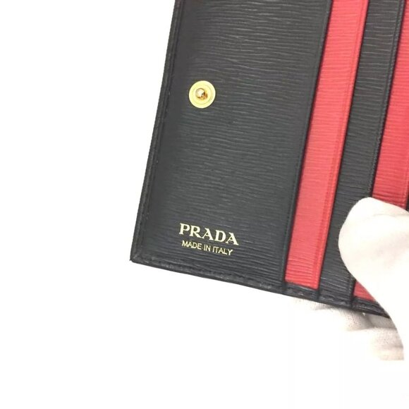 254205AR (E2) Prada Wallet Black Leather - Picture 8 of 9